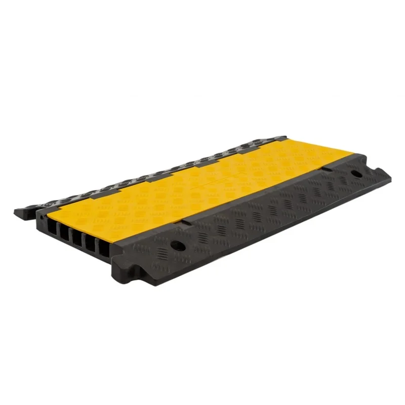 Large cable ramp